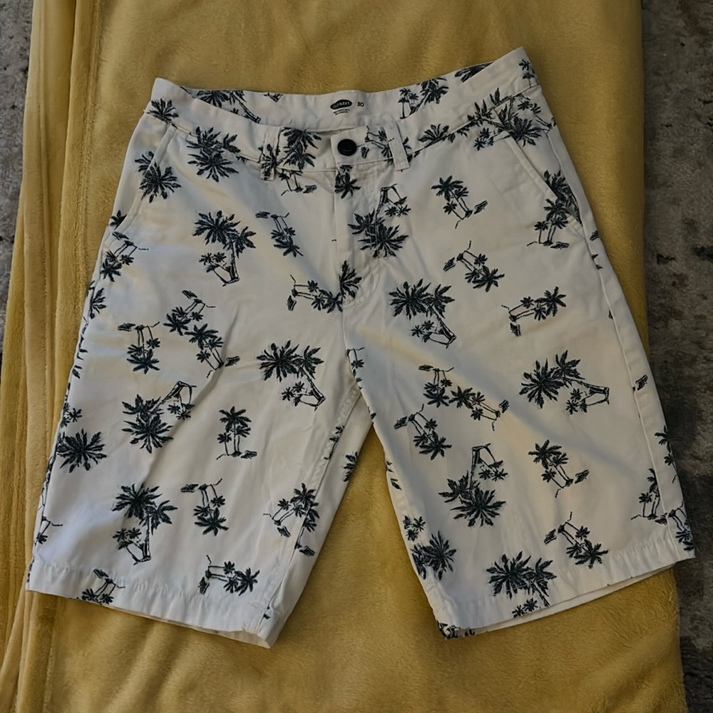 Men’s Old Navy Palm Tree Shorts size 30
